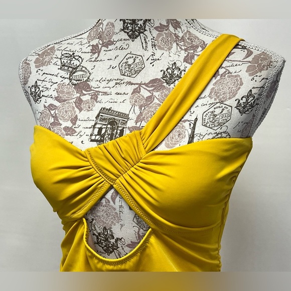 SHADE & SHORE Yellow One-Piece keyhole front Swimsuit size L - Picture 5 of 12